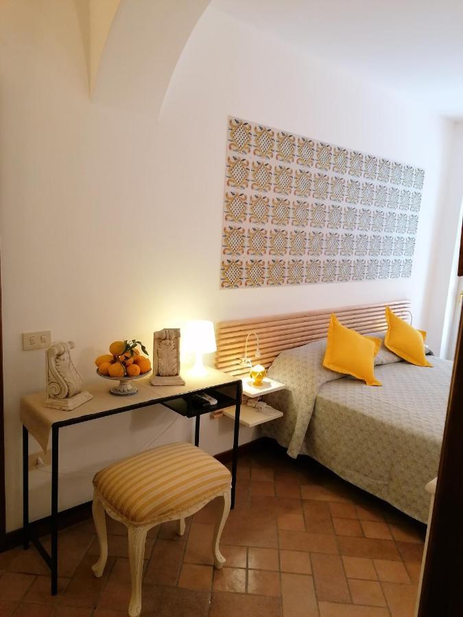 B&B Villa Teresa Сорренто Екстер'єр фото