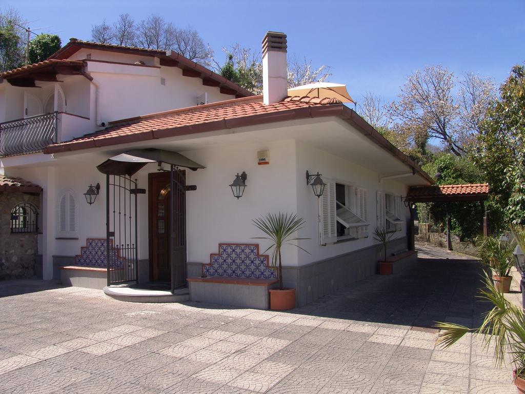 B&B Villa Teresa Сорренто Екстер'єр фото