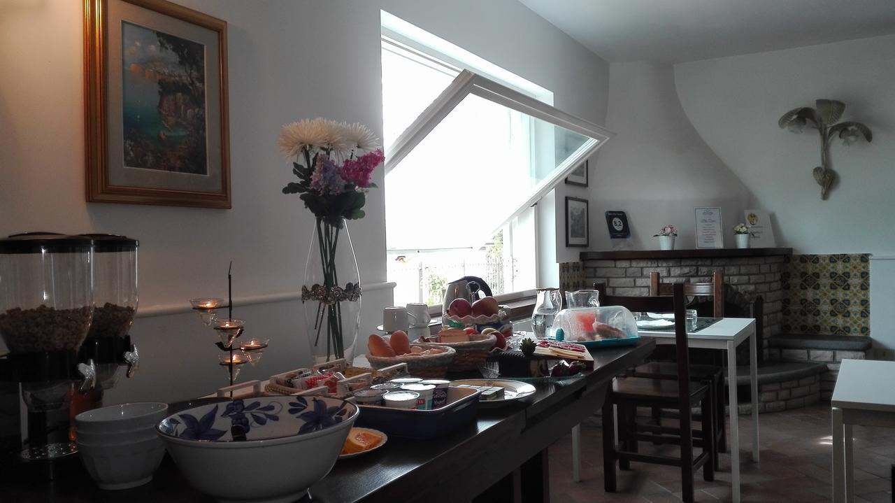 B&B Villa Teresa Сорренто Екстер'єр фото