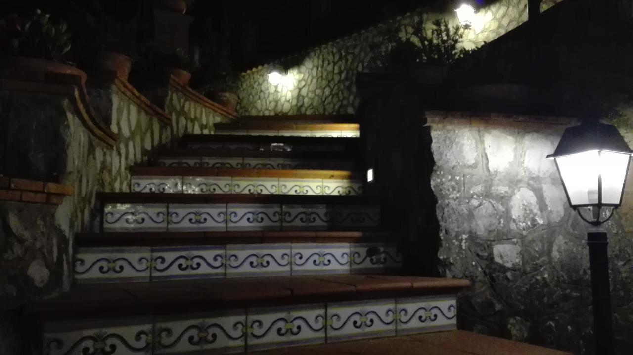 B&B Villa Teresa Сорренто Екстер'єр фото